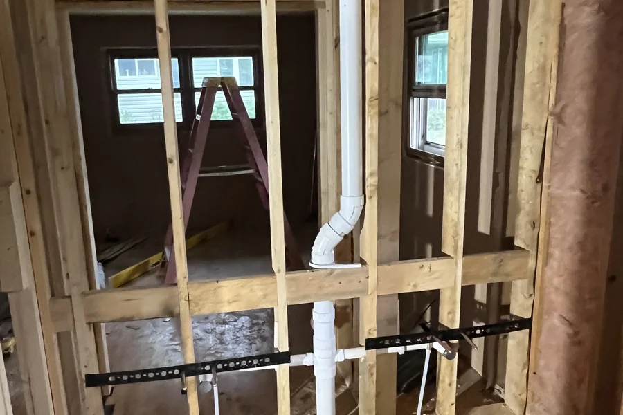 the primary bath before renovation